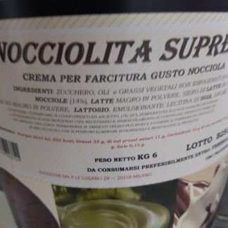 Nocciolita supreme